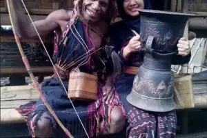 Wanita ini resign, keliling 20 Provinsi di Indonesia numpang truk!