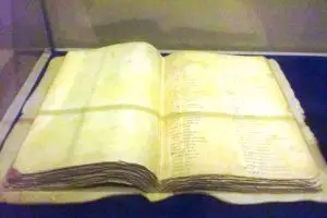 Buku ini simpan semua dasar persandian komunikasi rahasia Indonesia