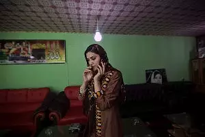 Baru 3 minggu menikah, wanita ini dicerai suaminya via WhatsApp, duh!