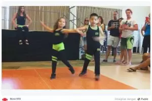 Rancaknya tarian dua anak kecil ini bikin kagum yang lihat