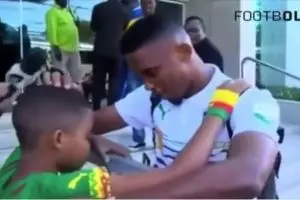 VIDEO: Ekspresi bahagia anak kecil bertemu bintang sepak bola idola