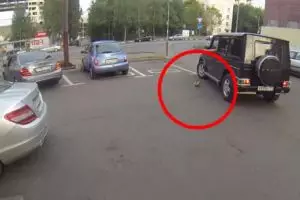 18 Kesalahan orang Indonesia di jalanan yang mesti diinsyafi