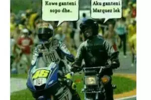 17 Meme insiden Rossi vs Marquez yang bikin ketawa ngakak