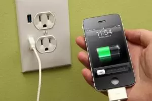 10 Mitos menyesatkan seputar baterai smartphone yang perlu kamu tahu