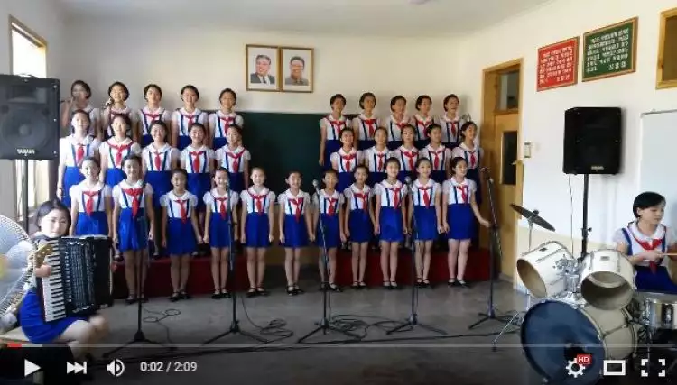 Pelajar Korea Utara nyanyikan lagu Tanah Airku
