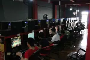 16 Tempat para mahasiswa menghabiskan waktu saat nggak ngampus