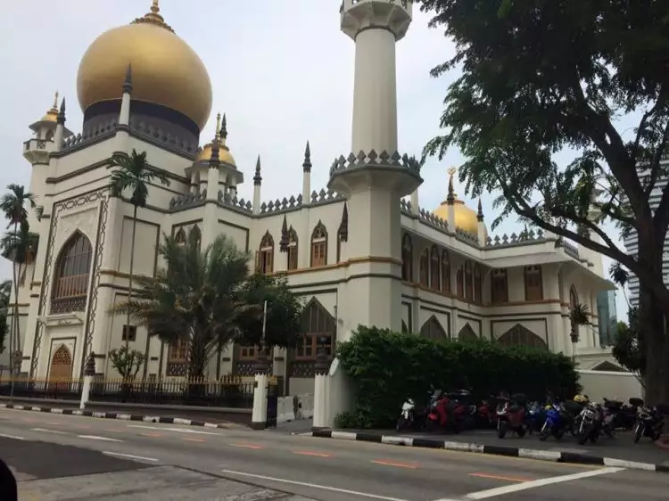 Orang Indonesia dilarang isi buku tamu di masjid Singapura, kenapa?