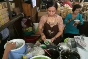 Dawet Telasih Bu Darmi, kuliner legendaris Solo yang wajib kamu coba