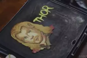 VIDEO: Kue superhero di piring sarapanmu, doyan nyicipin?