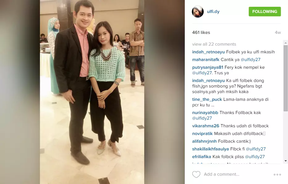 Wajah ayu putri Elly Sugigi bikin hatimu klepek-klepek, benar nggak? 