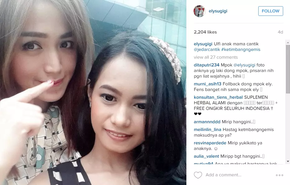 Wajah ayu putri Elly Sugigi bikin hatimu klepek-klepek, benar nggak? 