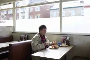 Restoran ini berikan makan gratis untuk para jomblo kesepian