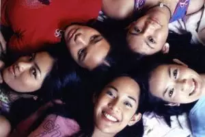 9 Gaya fashion ini terinspirasi dari film lho