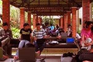 7 Cara simpel ini ternyata solusi berburu wifi gratis, kamu mau coba?