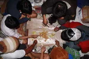 15 Alasan kontrak bareng teman itu baik buatmu 