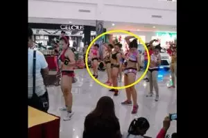 Aksi senam di mal ini dihujat netizen, apa yang keliru ya?