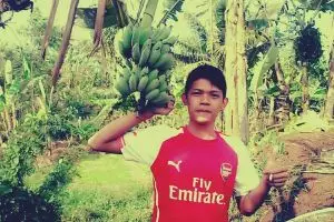 Tergiur harga murah, pria ini tertipu beli ponsel rusak