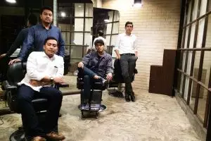 Salon yang didirikan 4 anak muda ini langganan Tompi dkk