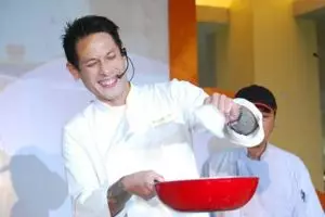 8 Alasan mengapa kamu para cowok harus bisa masak