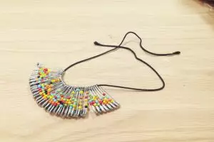 Tampil cantik dengan 5 aksesori kreasi sendiri & nggak pasaran