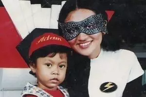 Pemeran Saras 008 kini cantik berhijab, kamu masih ingat nggak?