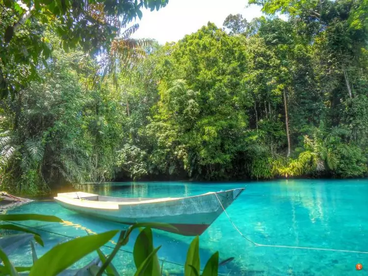 Danau-danau di Indonesia ini airnya sebening kaca