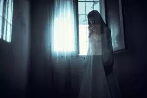 Menginap di rumah baru tante, Mufida diganggu makhluk halus