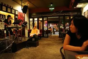 Ini 7 tips memilih tempat nongkrong yang asyik buat kamu dan gengmu