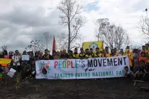 3.000 pohon ditanam komunitas ini pasca kebakaran di Kalimantan, top!