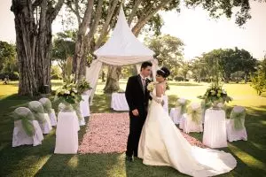 Pasangan ini seketika cerai karena pengantin pria berambut gondrong