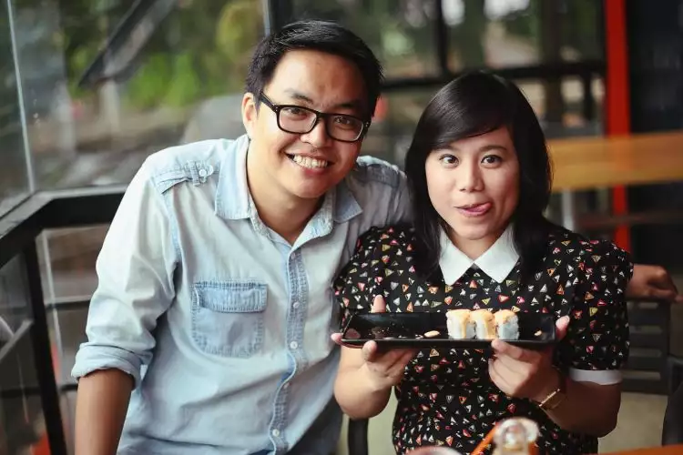 Berawal dari hobi makan, pasangan ini kini foodblogger, keren! 