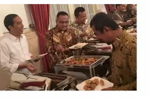 Presiden Jokowi panggil para pelawak ke Istana Negara, ada apa ya?