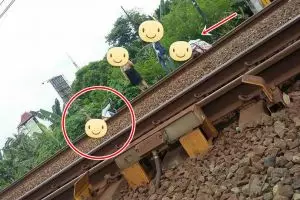Demi selfie, anak-anak ini menantang bahaya di rel kereta api