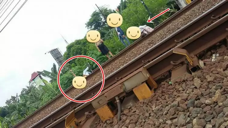 Demi selfie, anak-anak ini menantang bahaya di rel kereta api