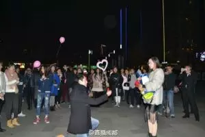 Sedihnya pria ini, gagal melamar kekasihnya akibat cincin kekecilan