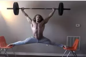 Bukan sulap! Ini aksi-aksi paling ekstrem & mengagumkan selama 2015