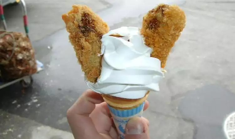 17 Rasa es krim ini paling nyeleneh di dunia, kamu berani coba?