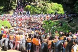 Pengunjung di Goa Pindul dibatasi, membludak nggak keruan