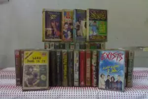 Tak bisa dilupakan, 13 kenangan manis saat kaset tape berjaya era 90an