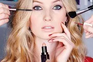 Makin cantik di tahun yang baru dengan 21 tren kecantikan ini