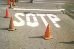 11 Rambu jalan yang malah bikin pengendara pusing, ada-ada aja....