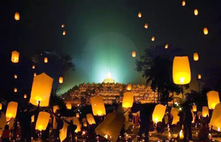 Rayakan Tahun Baru, 2.016 lampion bakal dilepas di Candi Borobudur