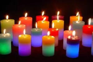 Zat-zat berbahaya ini terhirup saat lilin terbakar, kamu harus tahu! 