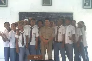  Gara-gara nggak tertib, hampir semua siswa di kelas Arul digunduli