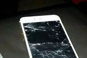 Tak bersyukur dibelikan ibunya iPhone, anak ini kena karmanya!