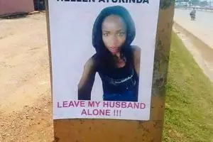 Istri yang marah pasang poster selingkuhan suaminya di seluruh kota