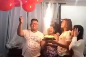 Kembang api bikin keceriaan ulang tahun pria ini sirna, kok bisa?