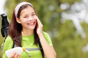 15 Hal ini bakal dirasain sama kamu yang hobi pakai makeup