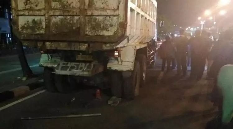 Jangan panik, ledakan diduga bom di Gedung Jaya cuma ban truk pecah