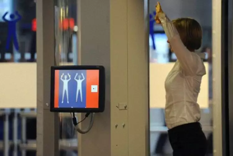 Scanner di bandara ternyata memicu risiko kanker kulit, duh!